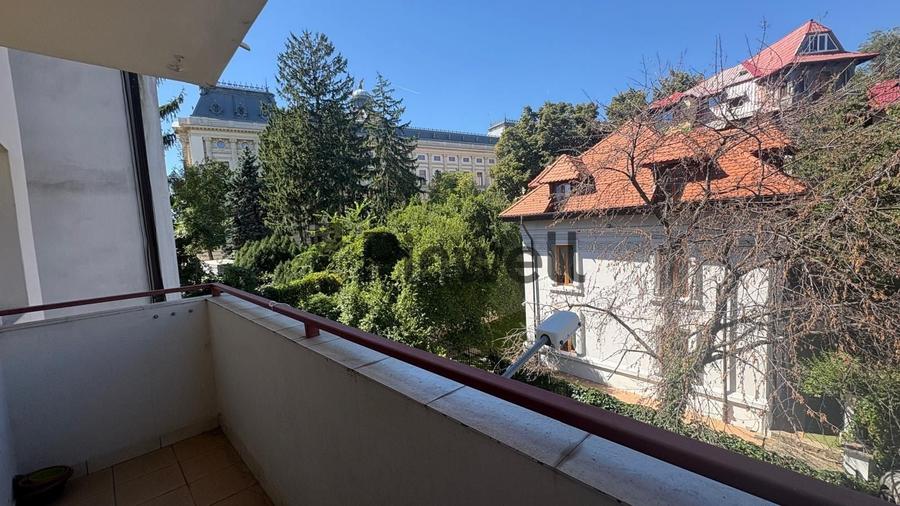 Birou, de 56 mp, în Unirii