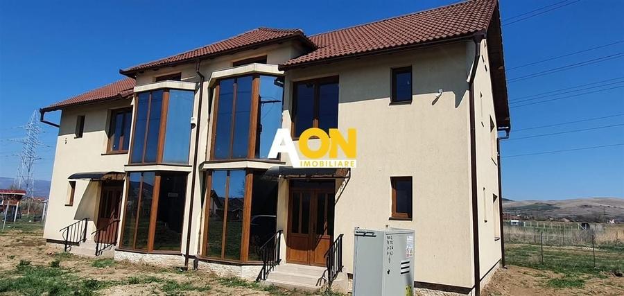 Duplex cu 4 camere cu Canalizare în Ampoi 2