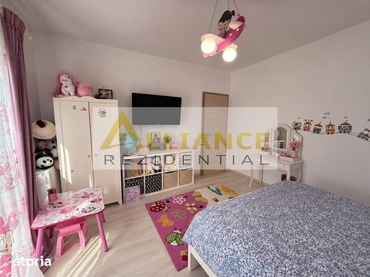 Casă cu 4 camere cu Teren 370 Mp în Central