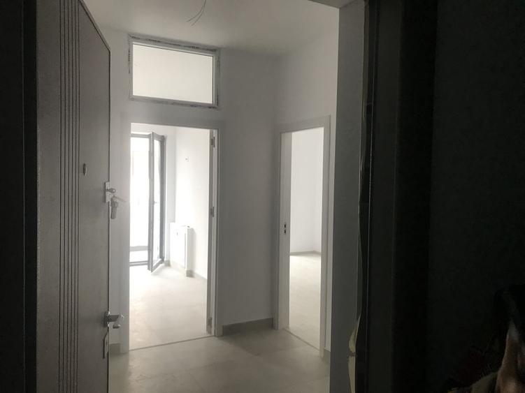 Apartament cu 2 camere decomandat în Ostroveni