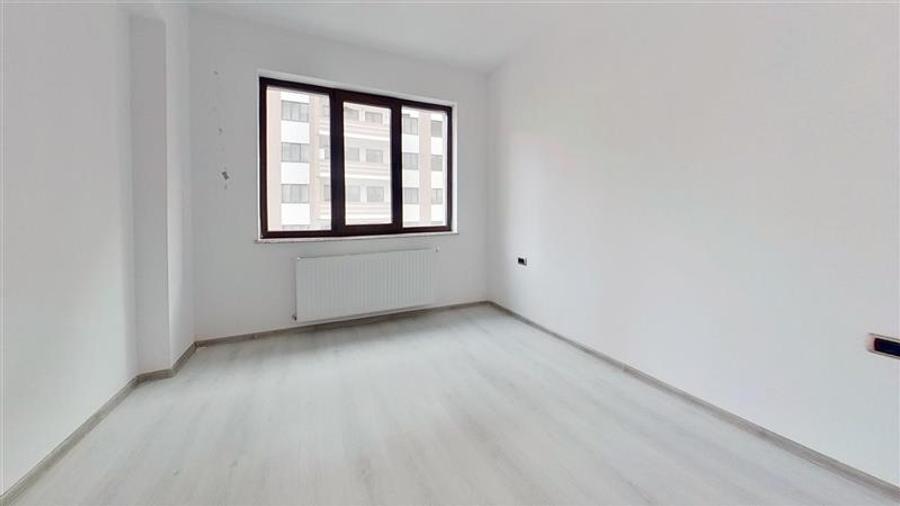 Apartament cu 3 camere decomandat, mobilat în Tractorul