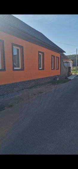 Casă cu 3 camere în Agârbiciu
