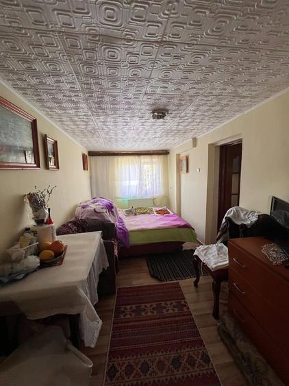 Casă individuală cu 3 camere cu Teren 528 Mp în Est