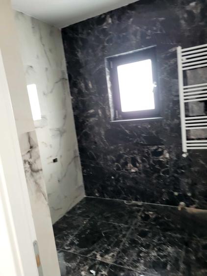 Casă cu 4 camere cu Teren 430 Mp în Central