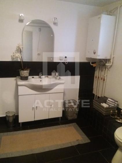Casă individuală cu 7 camere cu Canalizare în Gheorgheni