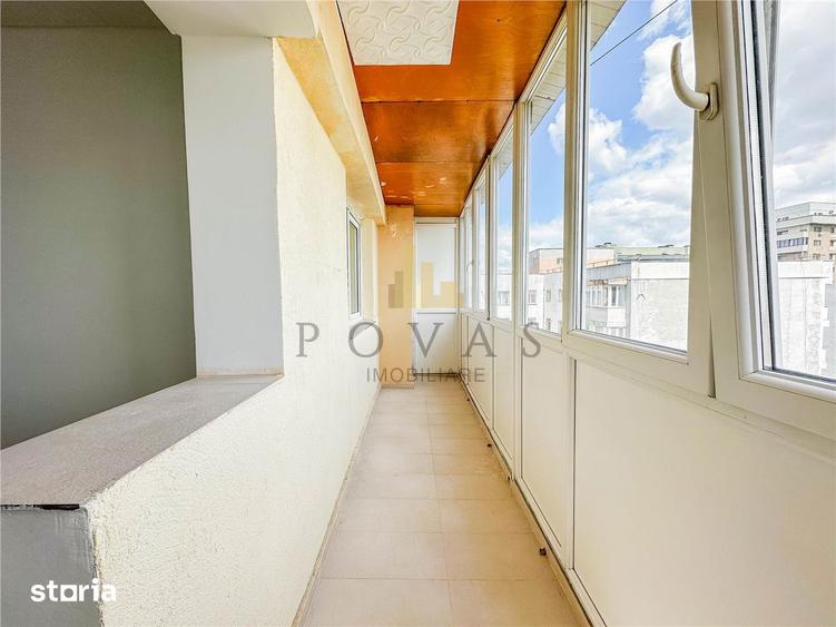 Apartament cu 3 camere decomandat în Obor