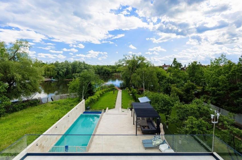 Casă individuală cu 7 camere cu Piscina în Snagov