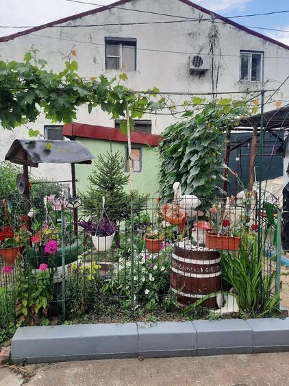 Casă cu Teren 165 Mp în Central