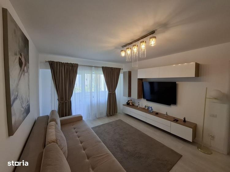 Apartament cu 3 camere decomandat, mobilat în Central