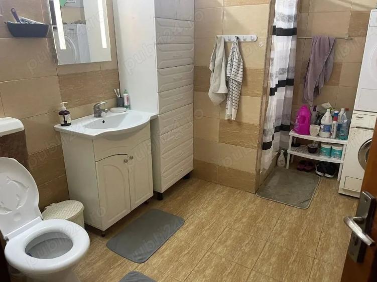 Casă cu Teren 600 Mp în Central