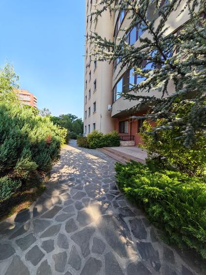 Apartament cu 2 camere semidecomandat în Berceni