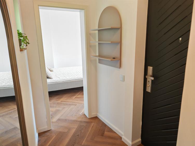Apartament cu 2 camere semidecomandat în Ultracentral