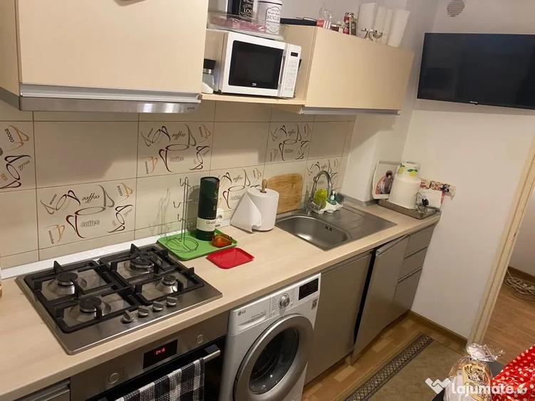 Garsonieră decomandată în Central