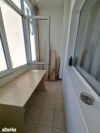 Apartament cu 3 camere decomandat în Copou