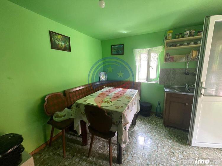 Casă cu 4 camere cu Teren 3500 Mp în Leu