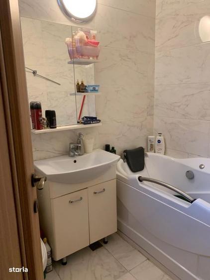 Apartament cu 2 camere decomandat în Ișalnița