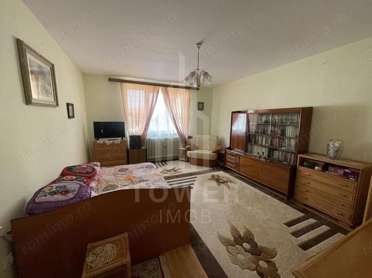 Casă cu 3 camere cu Teren 1000 Mp în Calea Poplăcii