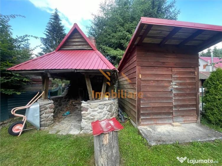Casă cu 6 camere cu Teren 325 Mp în Remeți