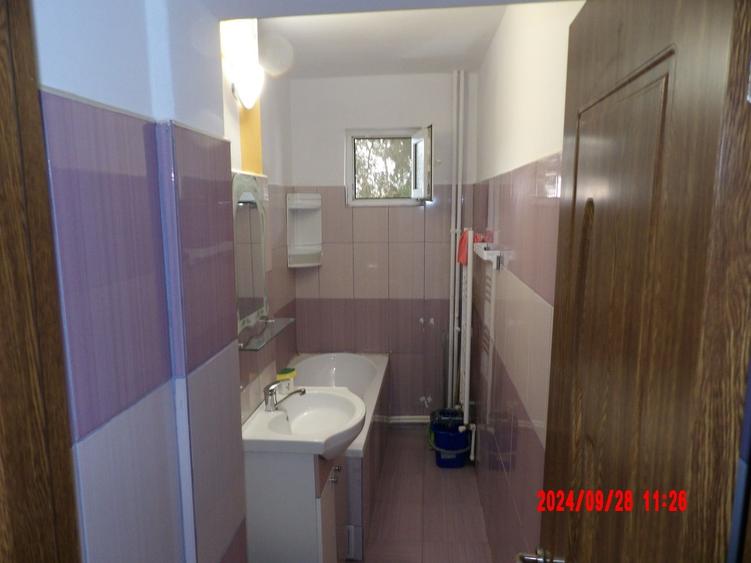 Apartament cu 2 camere nedecomandat, mobilat în Casa de Cultură
