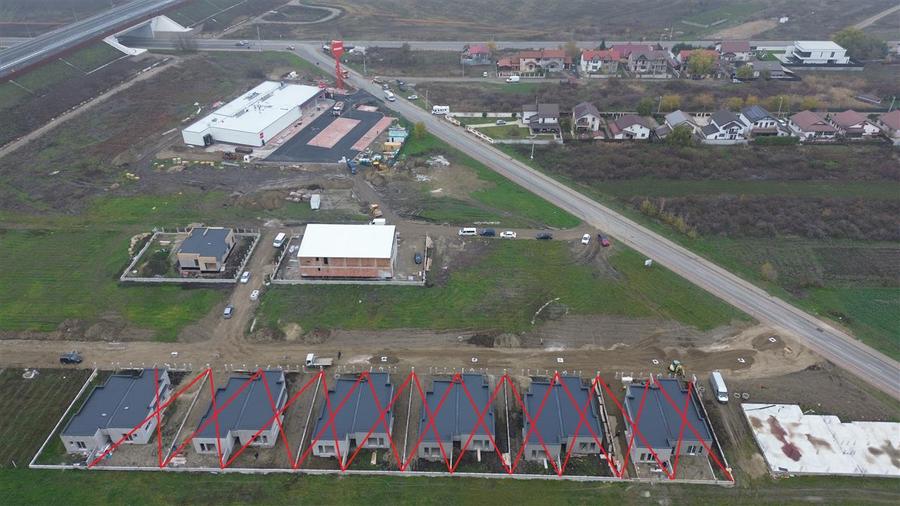 Casă individuală cu 3 camere cu Canalizare în Nord