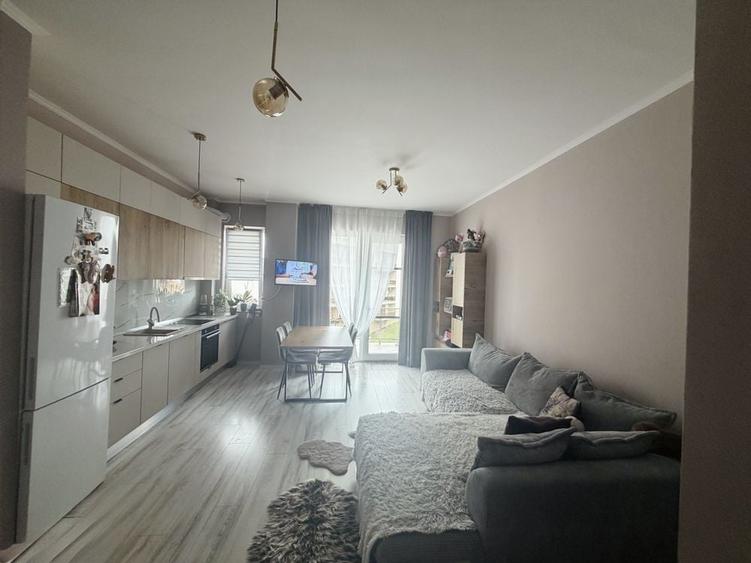 Apartament cu 2 camere în Florești