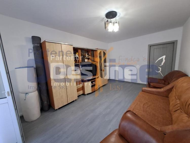 Apartament cu 3 camere decomandat, mobilat în Mircea cel Bătrân