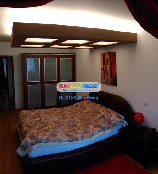 Apartament cu 3 camere semidecomandat, mobilat în Titan