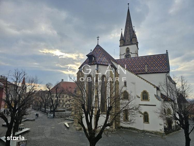 Spațiu comercial, de 372 mp, în Ultracentral