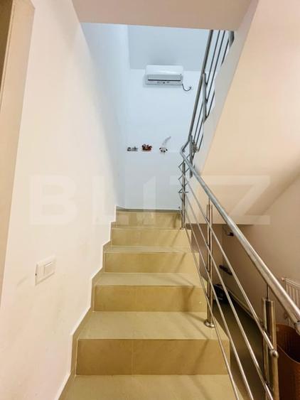 Casă individuală cu 5 camere cu Teren 382 Mp în Exterior Nord