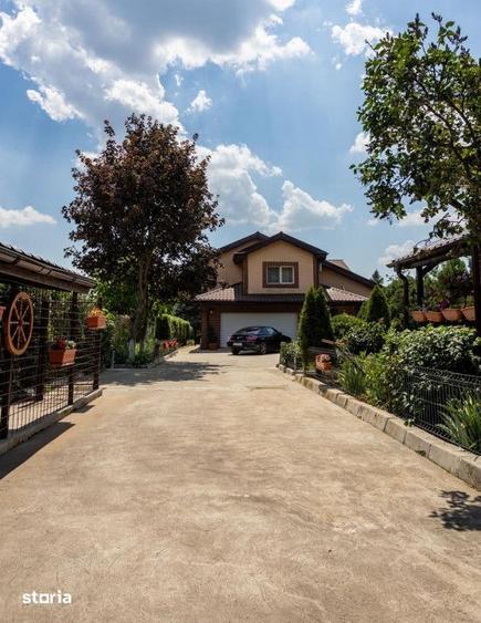 Casă cu 7 camere cu Teren 1862 Mp în Gruiu