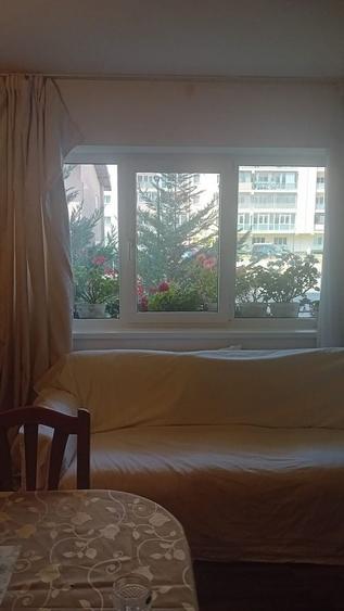 Apartament cu 5 camere decomandat în Splaiul Unirii