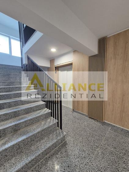 Apartament cu 3 camere decomandat în Sud