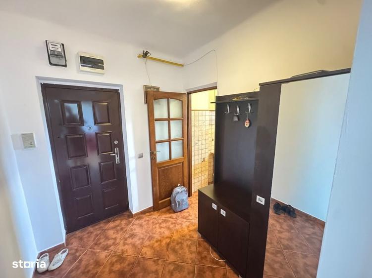 Apartament 3 camere / Astra / zona scoala 2 - 3