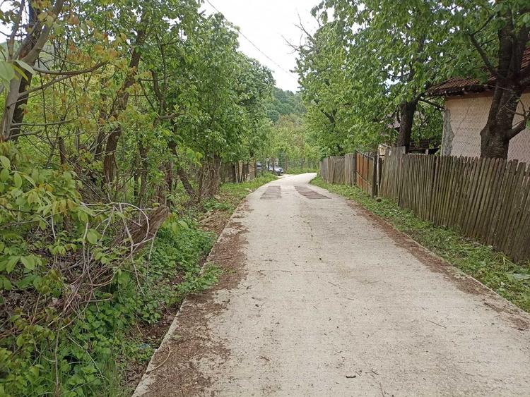 Casă cu 4 camere în Central