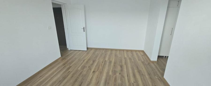 Apartament cu 2 camere semidecomandat în 1 Mai