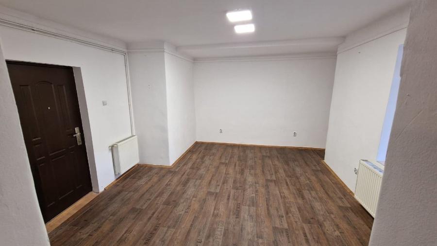 Spațiu comercial, de 65 mp, în Centrul Istoric