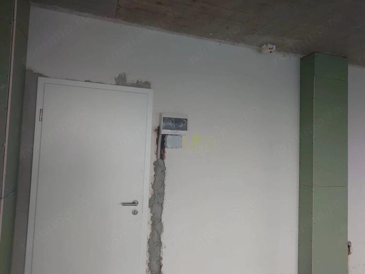 Spațiu comercial, de 40 mp, în Tractorul