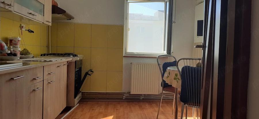 Apartament cu 2 camere decomandat în Astra