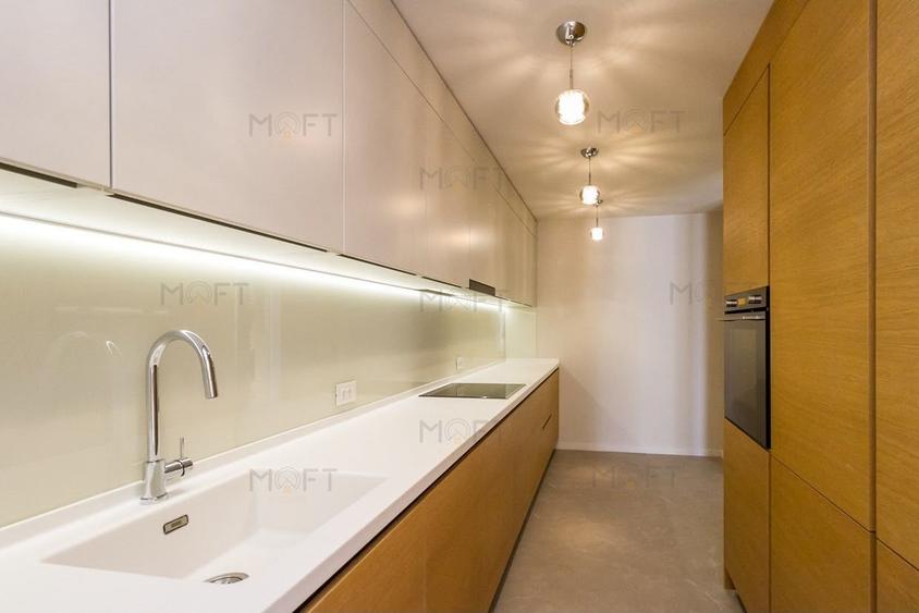 Apartament cu 4 camere decomandat, mobilat în Primăverii