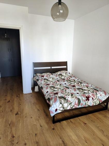 Apartament cu 2 camere semidecomandat, mobilat în Pipera
