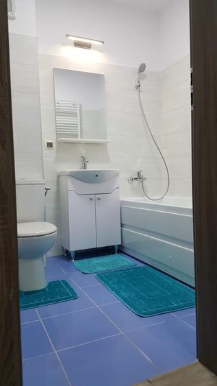 Apartament cu 2 camere decomandat în Păcii