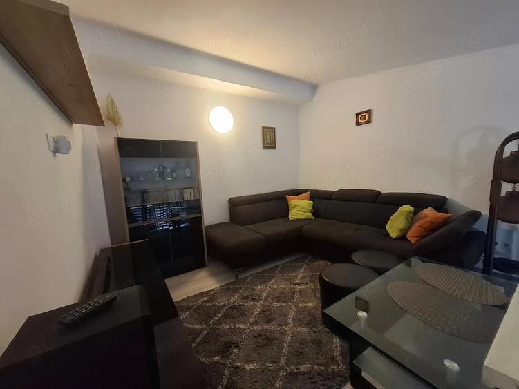Apartament cu 4 camere nedecomandat în Central