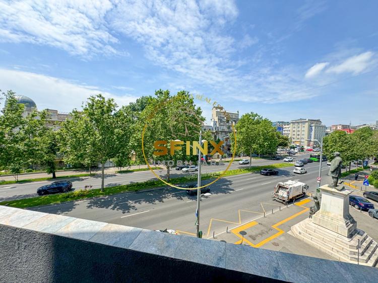 Apartament cu 5 camere decomandat în P-ța Romană