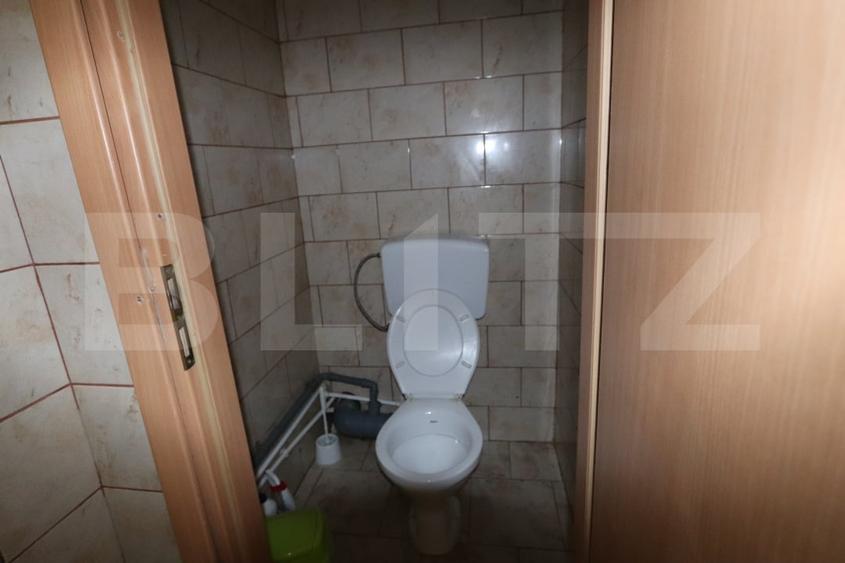 Spațiu comercial, de 96 mp, în Titu