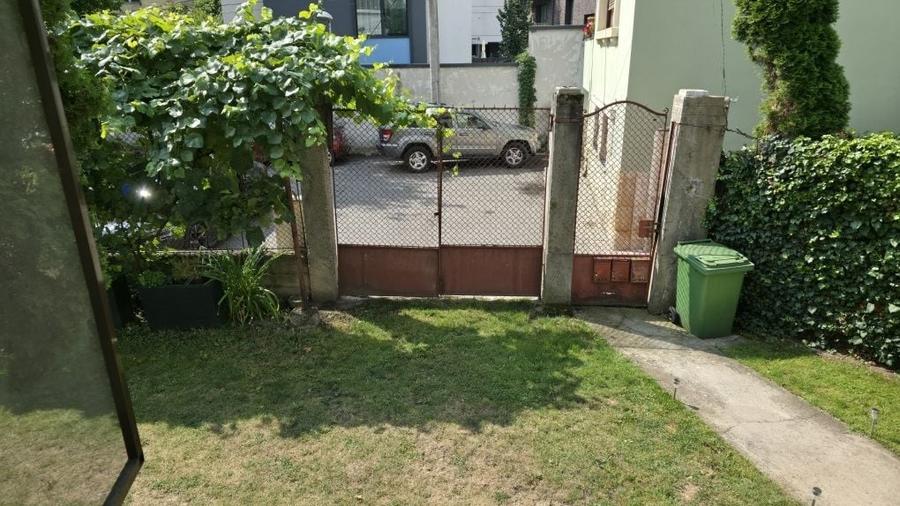 Apartament cu 2 camere decomandat în Dosu Bricii