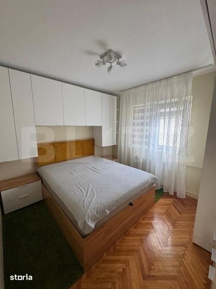 Apartament cu 3 camere semidecomandat în Girocului