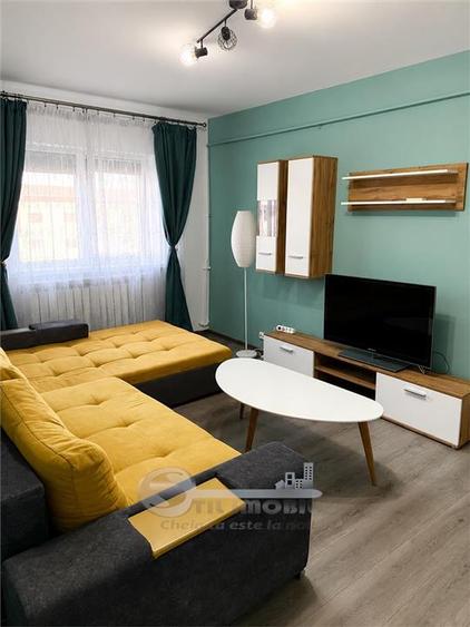 Apartament cu 2 camere decomandat în Galata