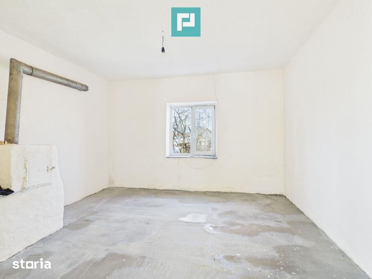 Casa cu teren de 6000 mp in Duboz, Timi? - 9