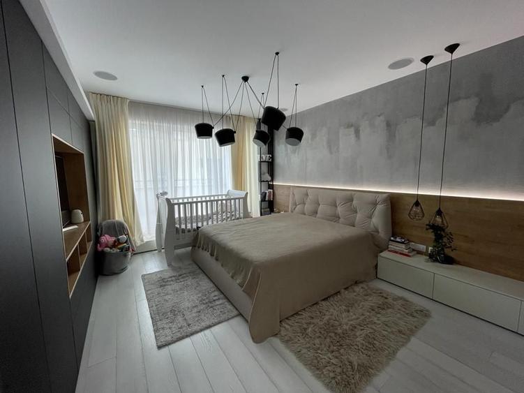 Penthouse cu 5 camere decomandat, mobilat în Herăstrău