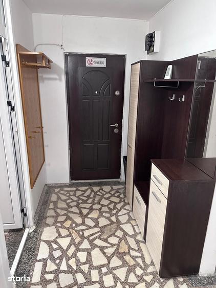 Apartament cu 3 camere decomandat în Zorilor